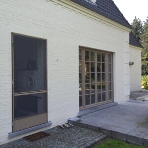 Vliegenwering vliegendeur